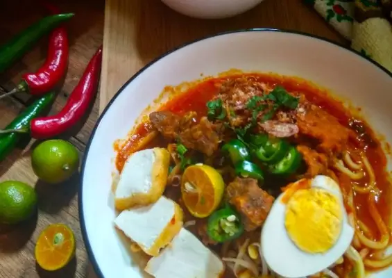 Mee Kari Ayam 