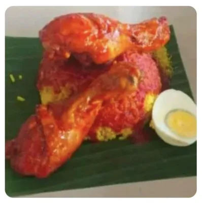 Nasi Kuning Banjar Combo Ayam