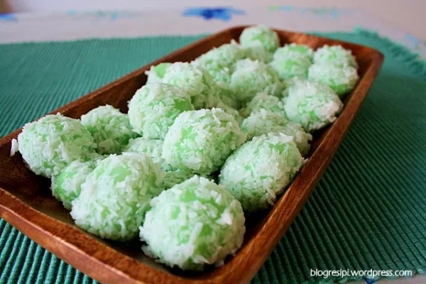 Kuih Onde Onde Mek Zura 