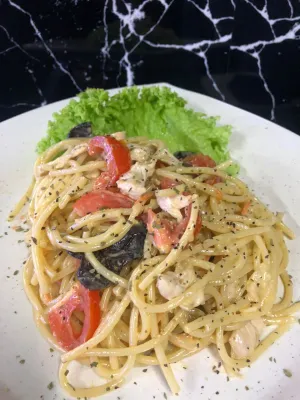 Spaghetti Oglio Spicy Chicken